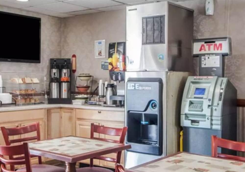 Rodeway Inn Jersey City Dış mekan fotoğraf