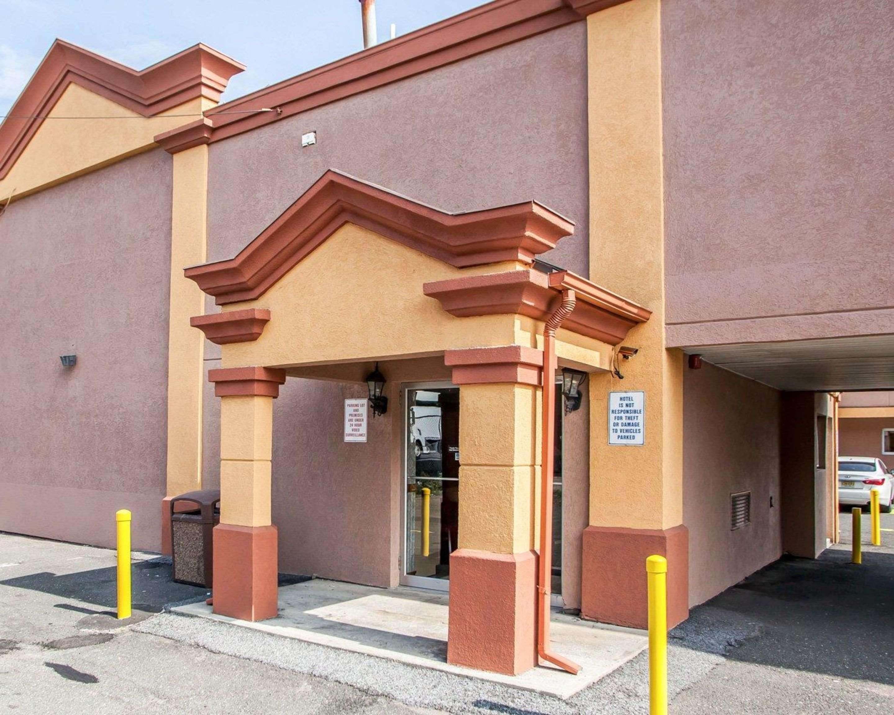 Rodeway Inn Jersey City Dış mekan fotoğraf